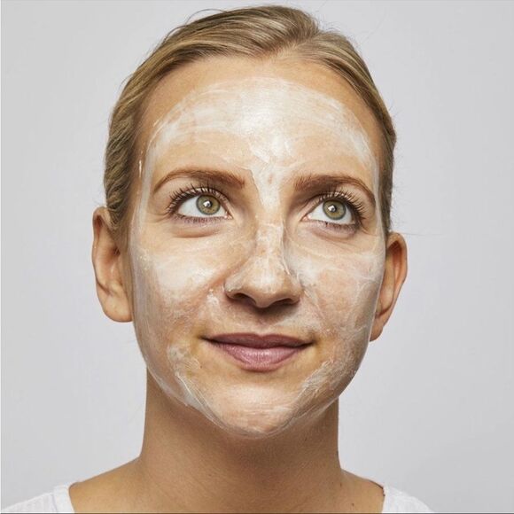 5/$25💜 Botanics Simply Calm Hydrating Face Cream - Picture 2 of 7